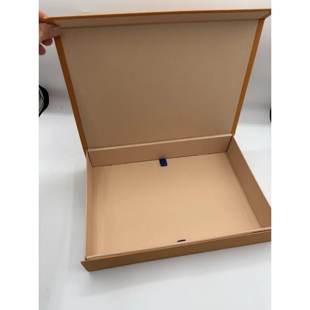 Louis Vuitton Authentic Magnetic Top Closing Empty Box 12
